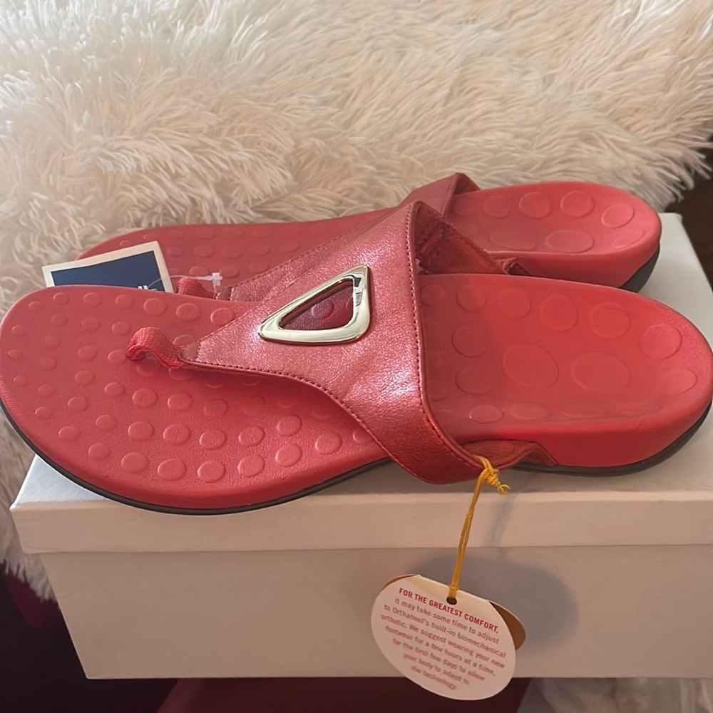 Woman's footwear